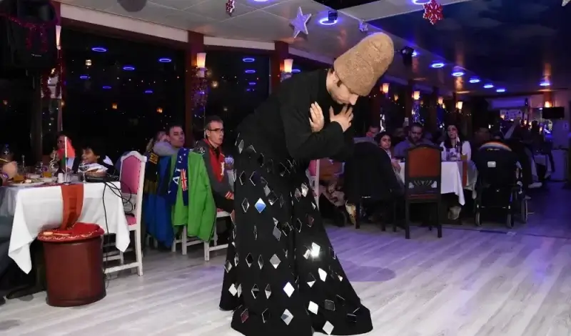 Istanbul Bosphorus Dinner Cruise non Alcohol - Image 3