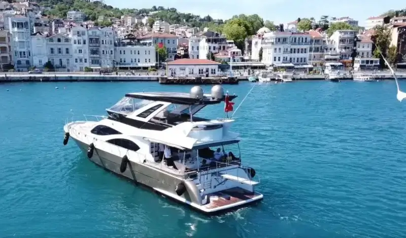 Istanbul Private Yacht Tour - Image 1